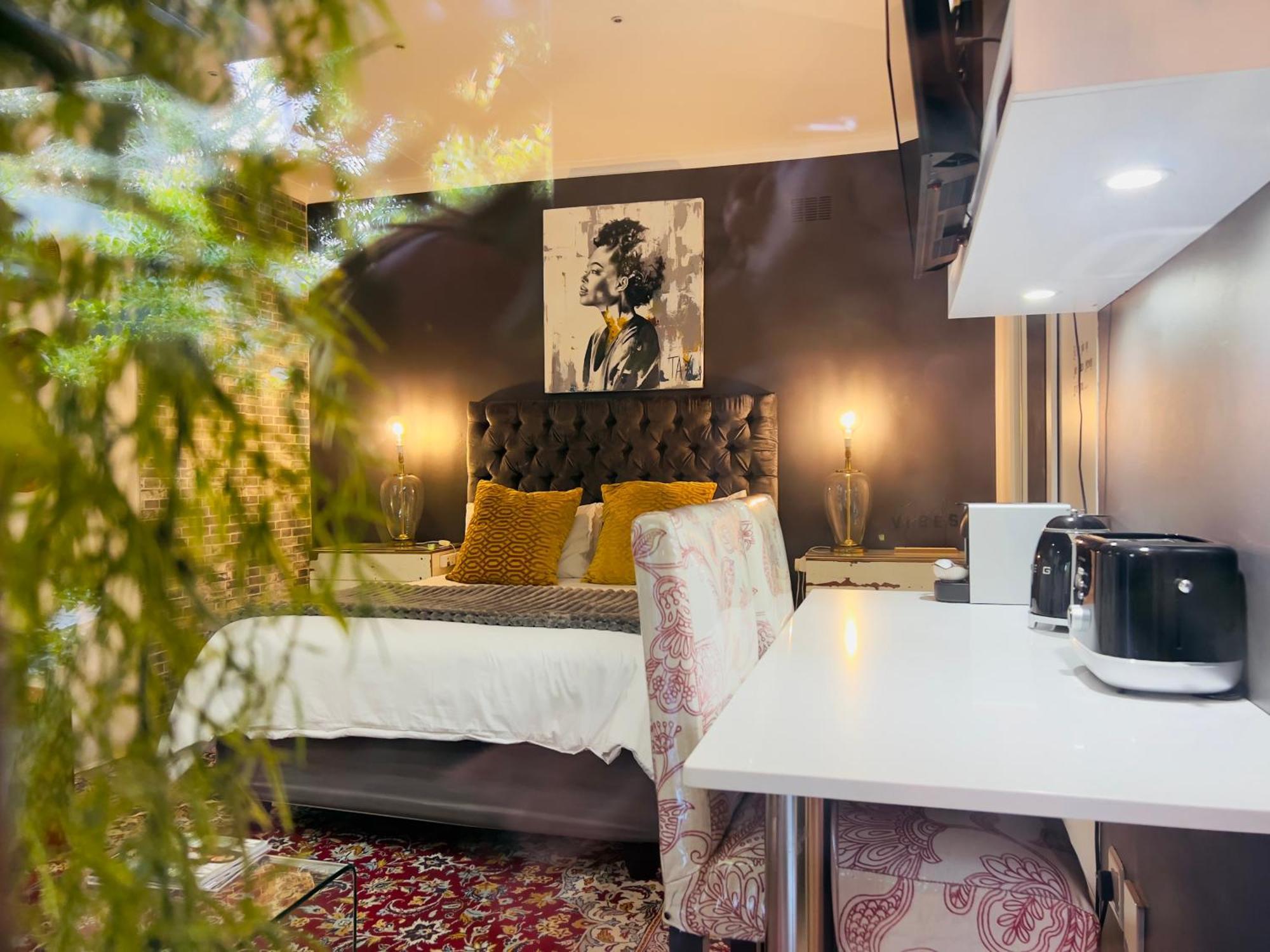Art-Inspired Bedroom Close To Cbd 모젤베이 외부 사진